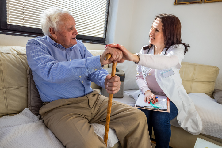 Nutrición médica para adultos y personas mayores